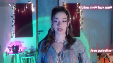 Snapshot of sakuraa_beauty chatting on 10.05.25 Sakura online show from 10.05.25