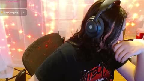 salacious_bunny online show from 11.30.25