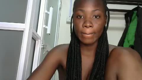 Snapshot of sally_beauty2023 chatting on 02.19.25 sally_beauty2023 online show from 02.19.25