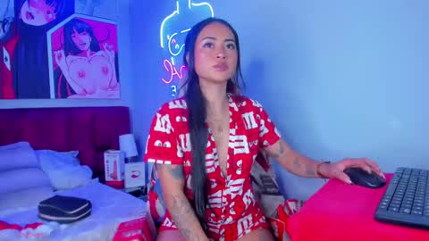 miss Sally online every night from 1am to 8am  Colombia time online show from 09.15.25