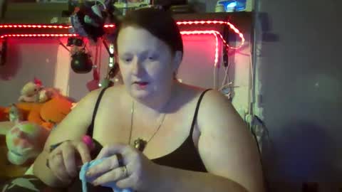 sallyrose1992 online show from 09.22.25