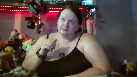 sallyrose1992 online show from 09.25.25