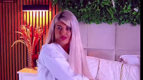 SalmaRoze online show from 05.16.26