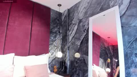 S A L O M E   online show from 02.10.26