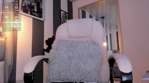 salome__evans online show from 12.26.24