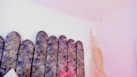 Salome online show from 10.18.25