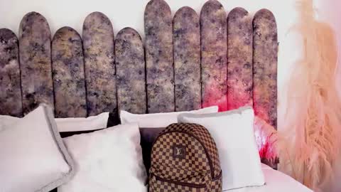 Salome online show from 10.20.25