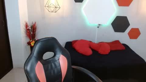 martina online show from 12.25.24