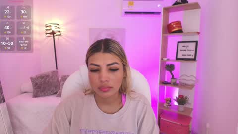 Snapshot of saloomee__ chatting on 02.10.25 SALOME online show from 02.10.25