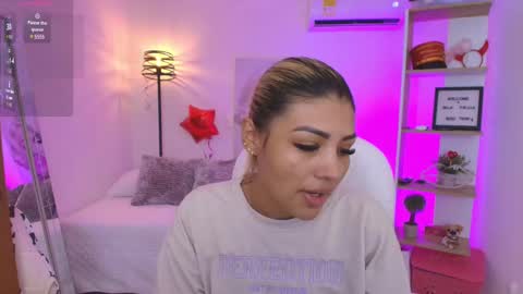 Snapshot of saloomee__ chatting on 03.06.25 SALOME online show from 03.06.25