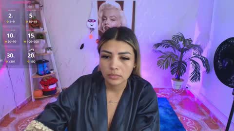 Snapshot of saloomee__ chatting on 11.07.25 SALOME online show from 11.07.25