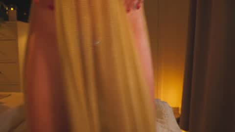 IsaBella-  online show from 03.28.26