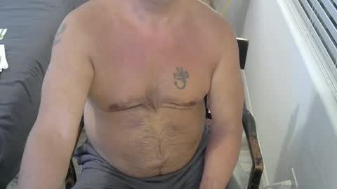 Snapshot of saltydogg chatting on 12.12.24 Saltyy online show from 12.12.24