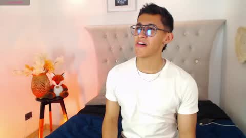 Salvador online show from 09.22.25