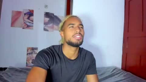 Snapshot of salvatore_amator chatting on 06.10.26 salvatore_amator online show from 06.10.26
