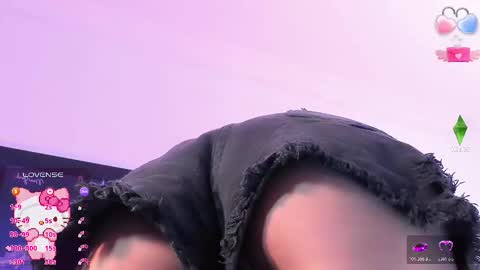 Snapshot of salvatore_boom chatting on 10.18.25 salvatore_boom online show from 10.18.25