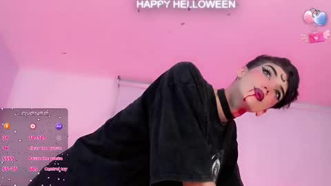 Snapshot of salvatore_boom chatting on 10.31.25 salvatore_boom online show from 10.31.25