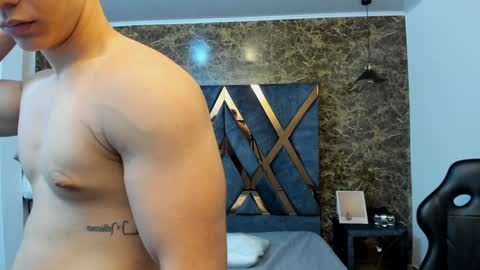 SALVATORE online show from 01.03.25