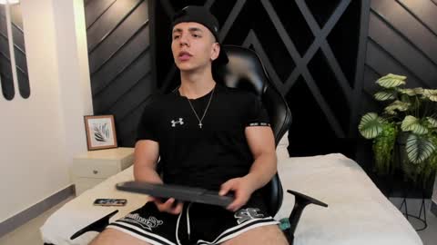 SALVATORE online show from 02.06.25