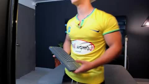 SALVATORE online show from 03.11.25