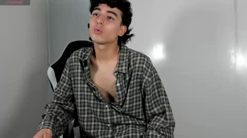 salvatore_montt online show from 03.02.25