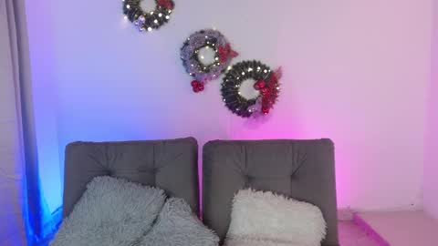 Snapshot of sam_17_cm chatting on 01.08.25 SAM AND BRENDA online show from 01.08.25