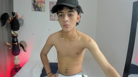 sam__cute online show from 12.30.24