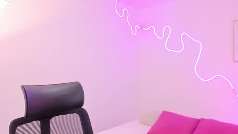 Sam Clark online show from 11.04.25