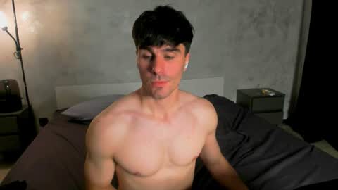 Snapshot of sam_huston18 chatting on 07.30.26 BACK IN 2 WEEKS online show from 07.30.26