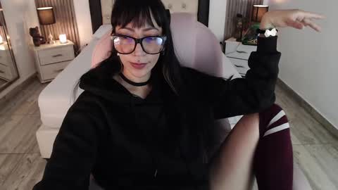 SAM MANSON online show from 01.11.25