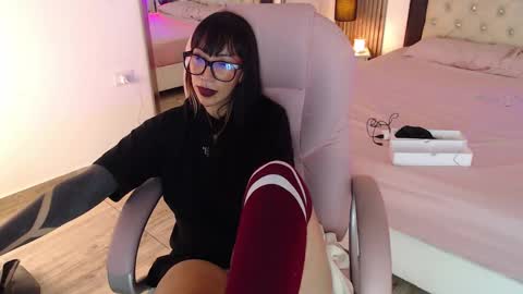 SAM MANSON online show from 02.11.25