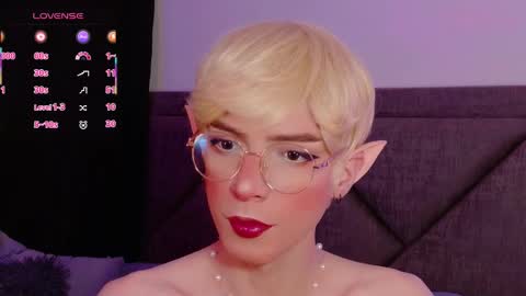 Snapshot of sam_russo chatting on 10.21.25 Sam online show from 10.21.25