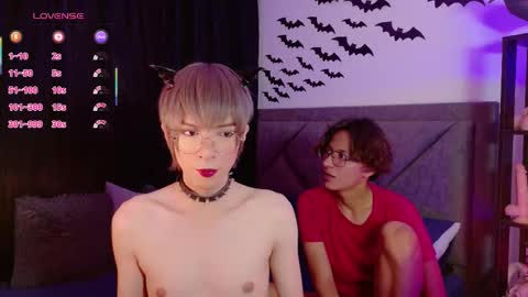 Snapshot of sam_russo chatting on 10.30.25 Sam online show from 10.30.25