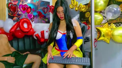 Snapshot of samaelandlilit chatting on 02.15.25 samaelandlilit online show from 02.15.25