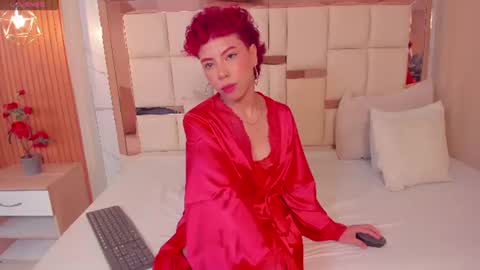Snapshot of samanta_quinn chatting on 06.10.26 samantha online show from 06.10.26