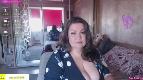 Snapshot of samanta_shy chatting on 04.14.26 Marry online show from 04.14.26