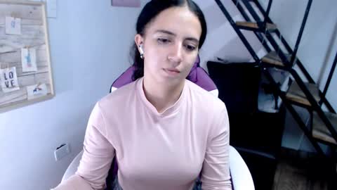 Snapshot of samantha2girl chatting on 09.29.25 samantha online show from 09.29.25