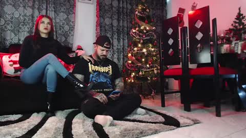 Snapshot of samantha_abrill chatting on 12.04.24 Samantha and Victor online show from 12.04.24