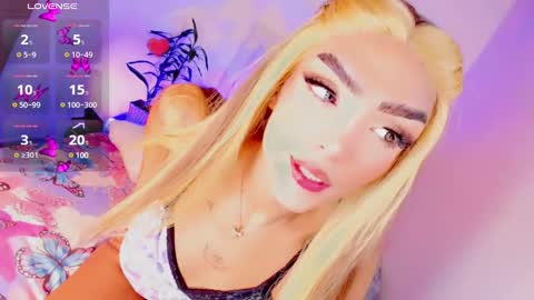 Snapshot of samantha_duke66 chatting on 12.10.24 samantha_duke66 online show from 12.10.24