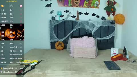 Samantha online show from 10.31.25