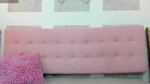 Snapshot of samantha_fox8 chatting on 10.16.25 online show from 10.16.25