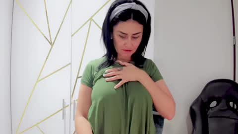 Snapshot of samantha_larusso_ chatting on 02.15.25 Andy online show from 02.15.25