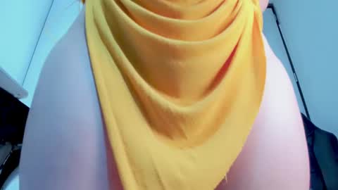 Snapshot of samantha_larusso_ chatting on 10.19.25 Andy online show from 10.19.25