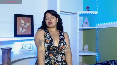 Snapshot of samantha_smiithh chatting on 10.30.25 samantha_smiithh online show from 10.30.25