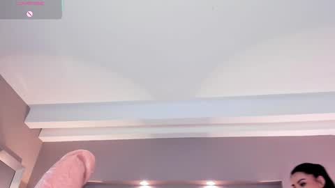 Snapshot of samanthaa_22_ chatting on 02.06.25 Samanthaa online show from 02.06.25