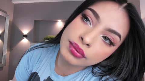 Snapshot of samanthaa_22_ chatting on 02.07.25 Samanthaa online show from 02.07.25