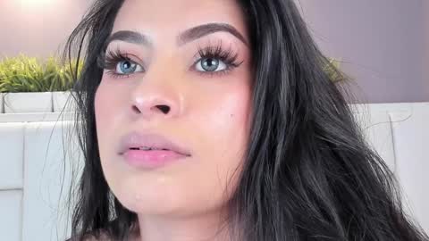 Snapshot of samanthaa_22_ chatting on 02.08.25 Samanthaa online show from 02.08.25