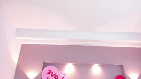 Snapshot of samanthaa_22_ chatting on 02.14.25 Samanthaa online show from 02.14.25