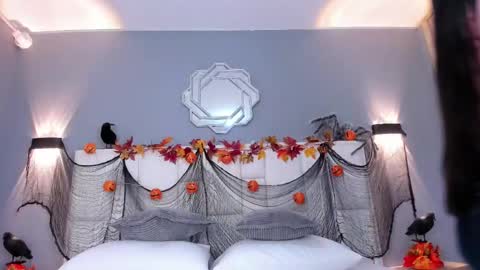 Snapshot of samanthaa_22_ chatting on 10.24.25 Samanthaa online show from 10.24.25