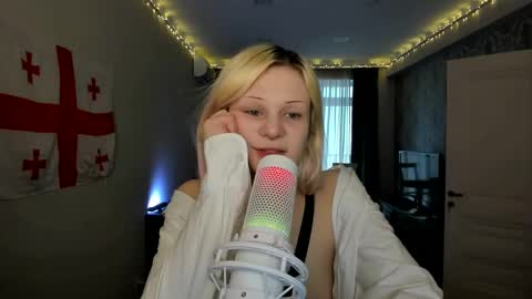 Snapshot of samanthamiasnik1 chatting on 01.18.25 Samantha online show from 01.18.25